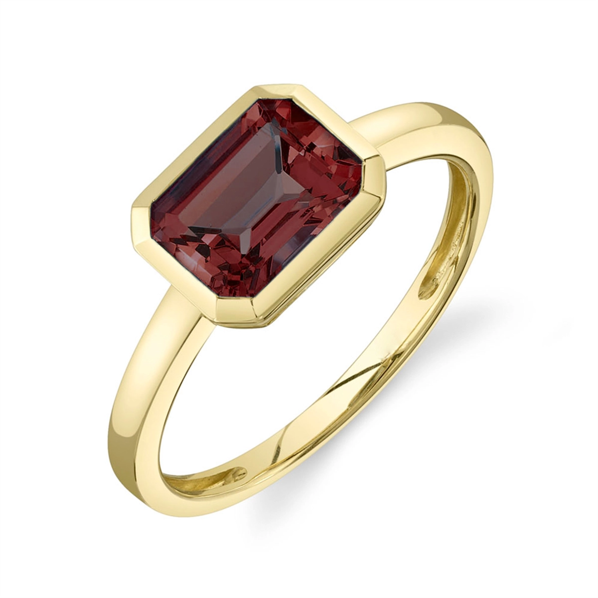 14K Yellow Gold Garnet Ring