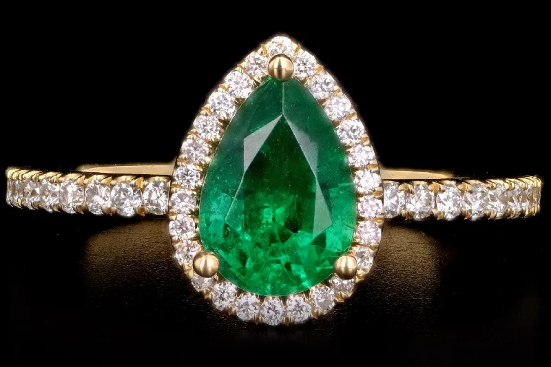 18K Yellow Gold 1.07 Carat Pear Cut Natural Emerald & Diamond Halo Ring