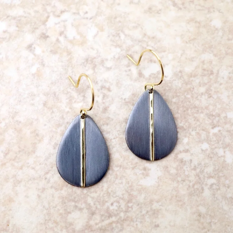 Mod Teardrop Earring