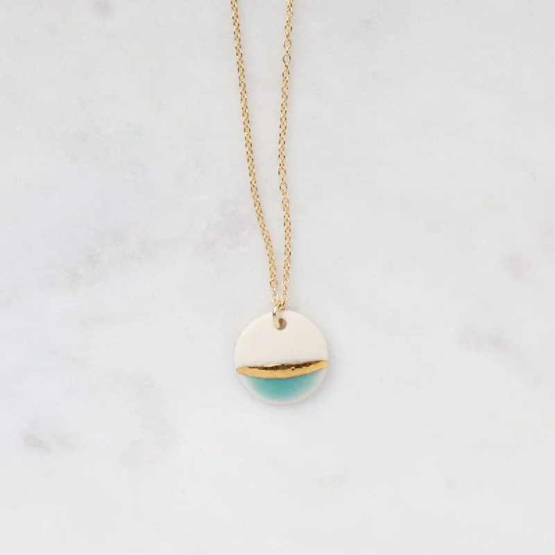 Sriped Gold Dipped Circle Necklace